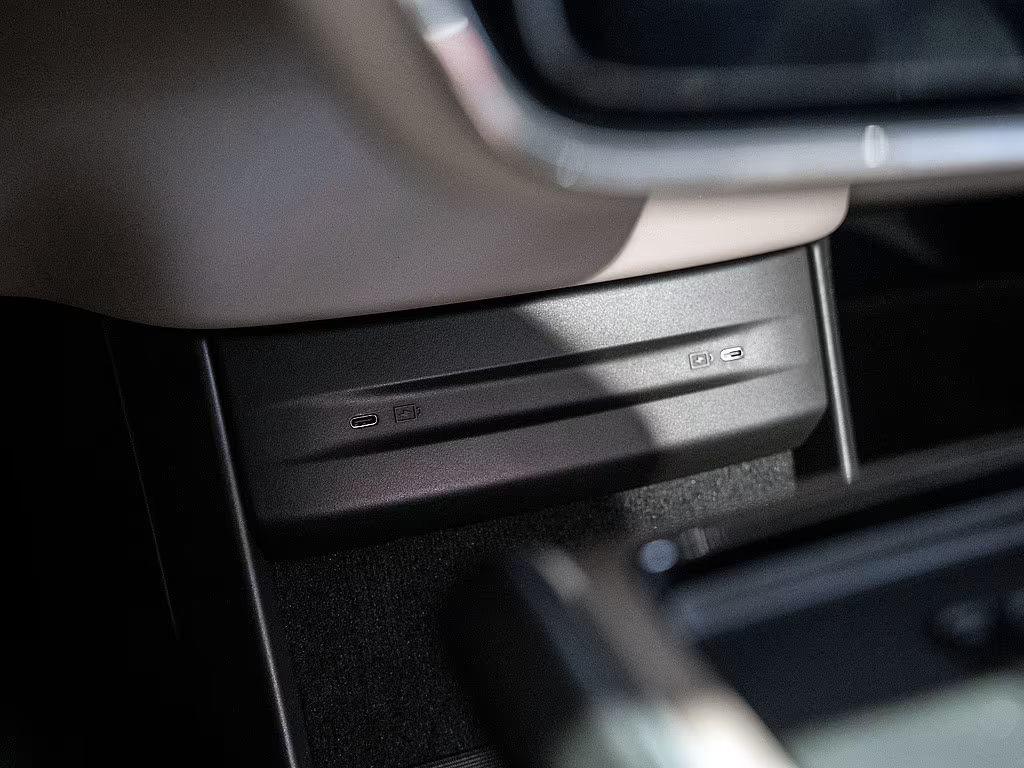 Volvo EX90