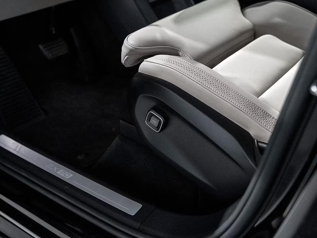 Volvo EX90