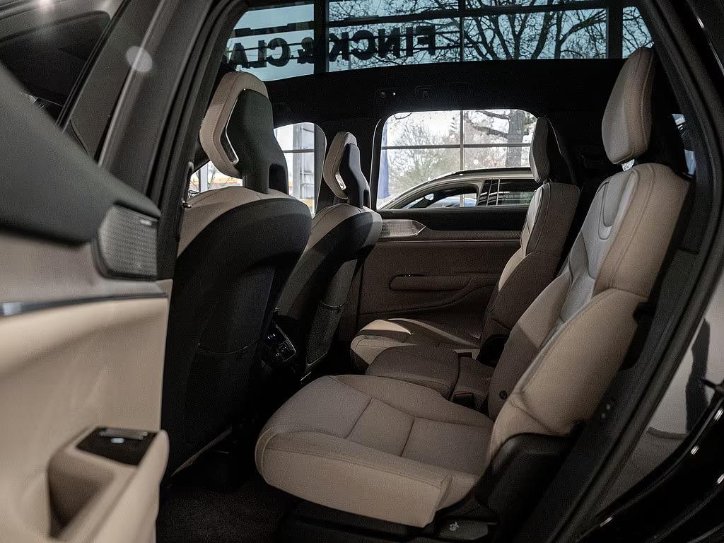 Volvo EX90