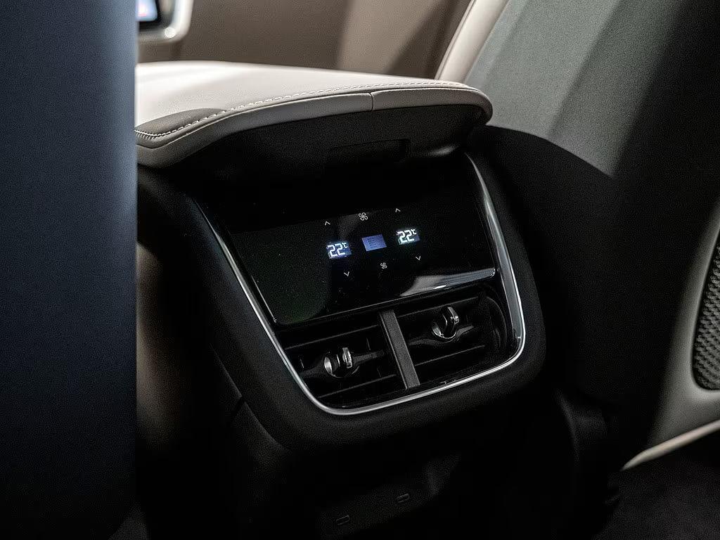 Volvo EX90
