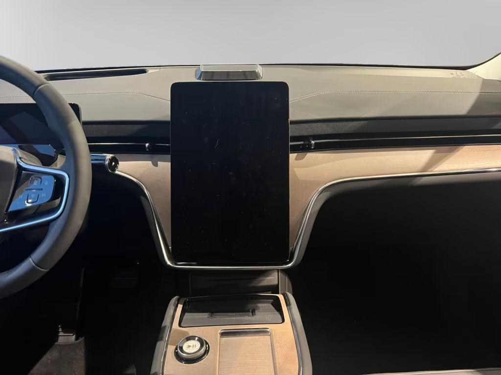 Volvo EX90