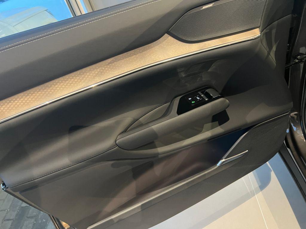 Volvo EX90