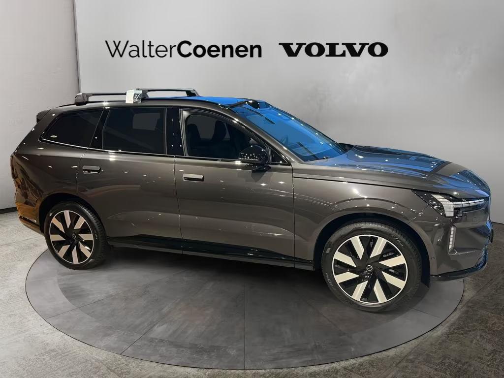 Volvo EX90