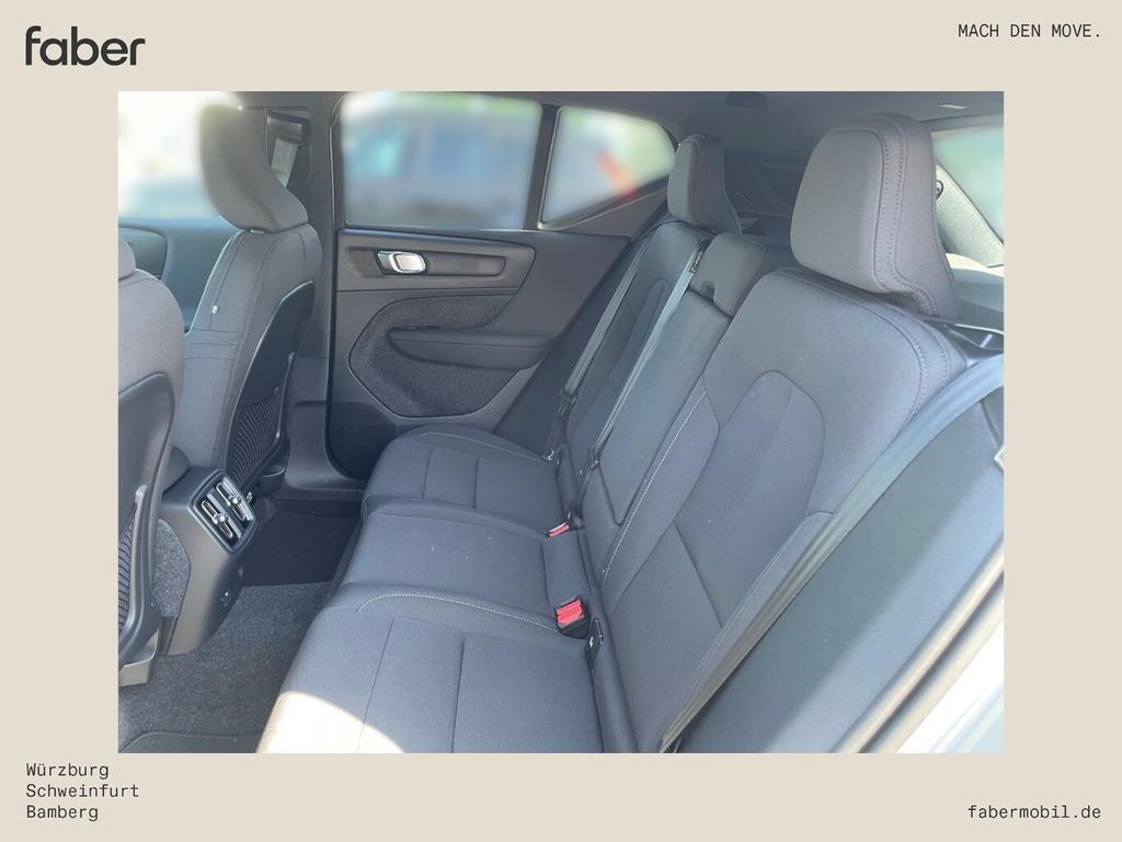 Volvo EX40