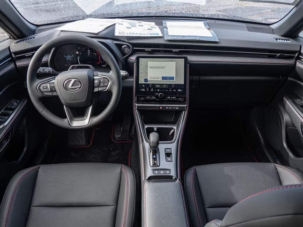 Lexus LBX