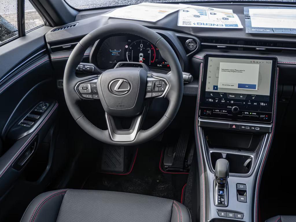 Lexus LBX