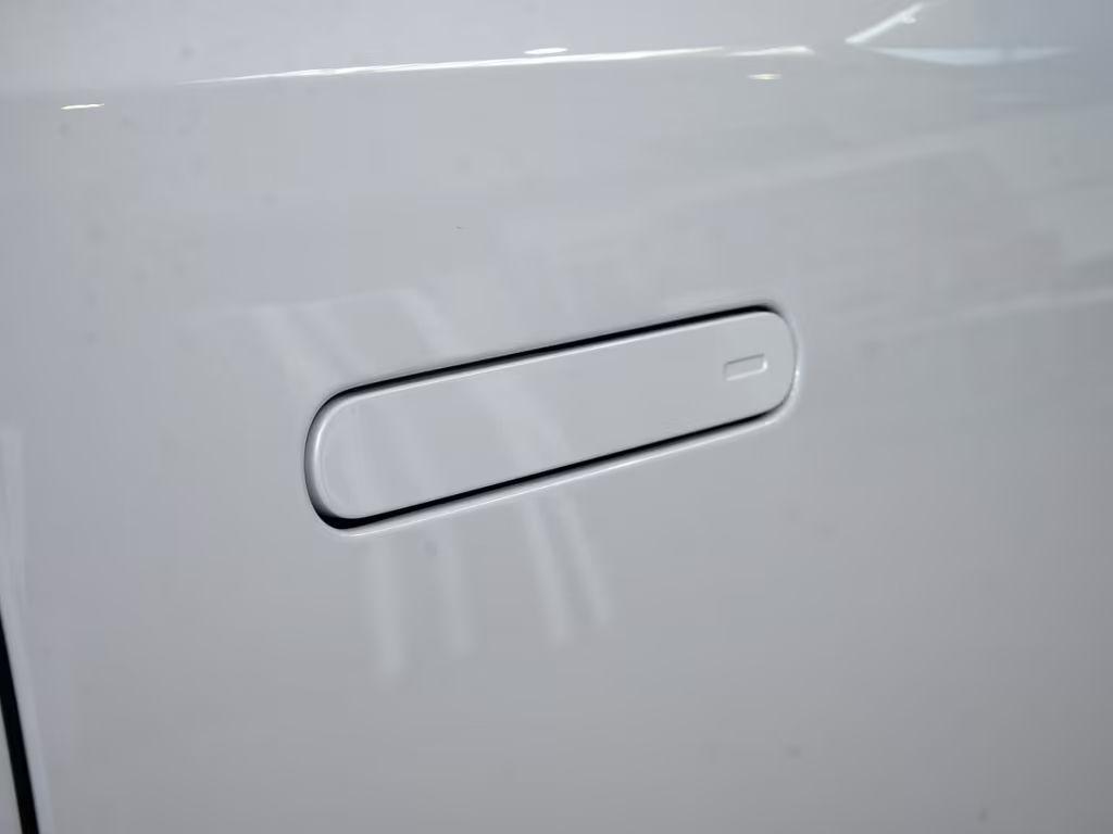 Xpeng G9