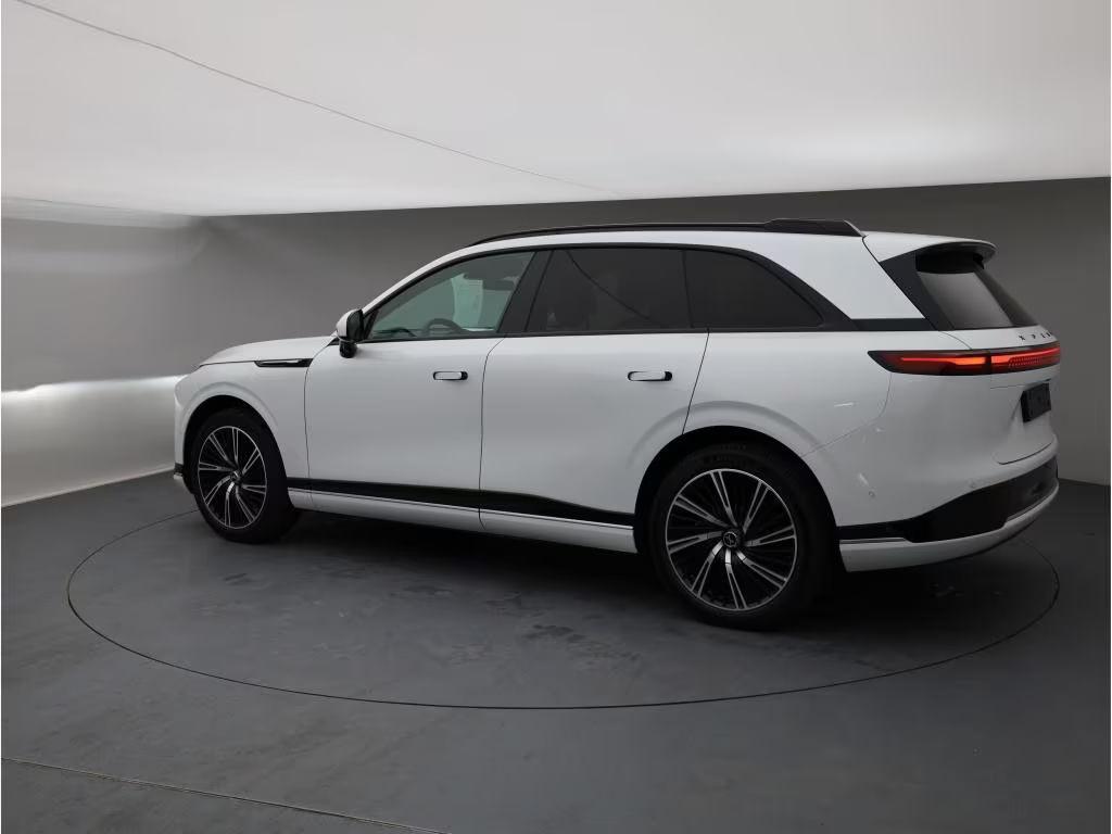 Xpeng G9