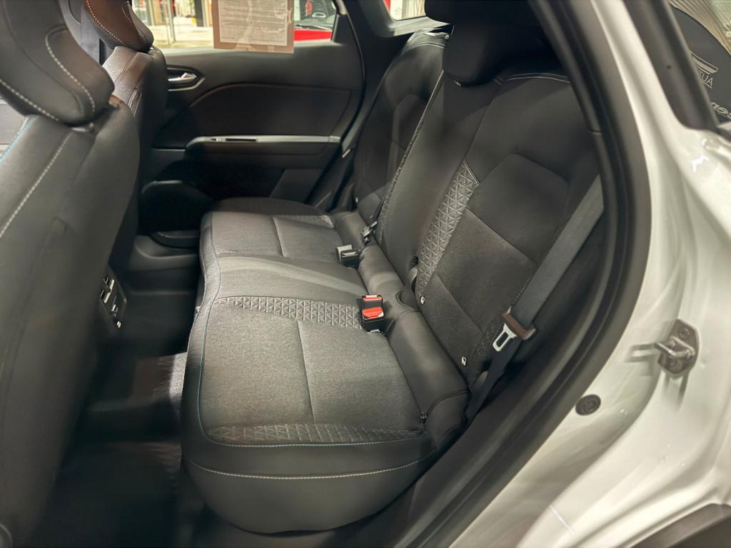 Mitsubishi Grandis