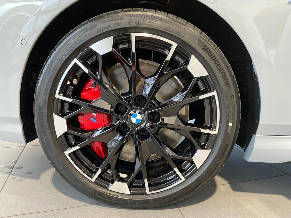 BMW M235