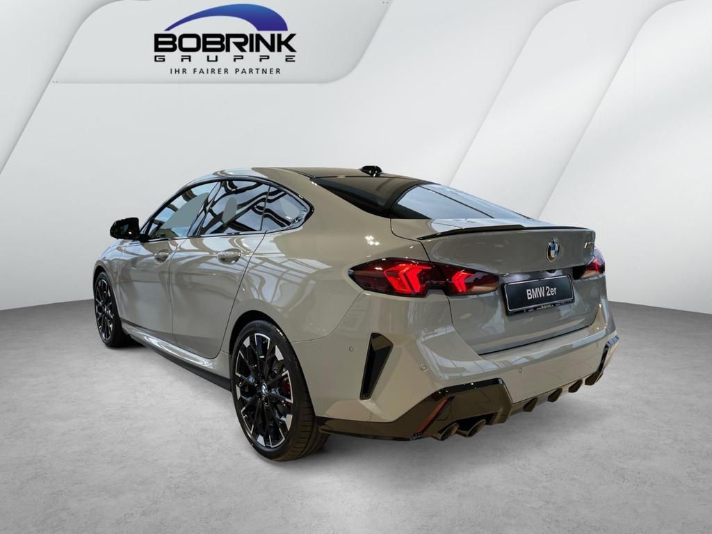 BMW M235