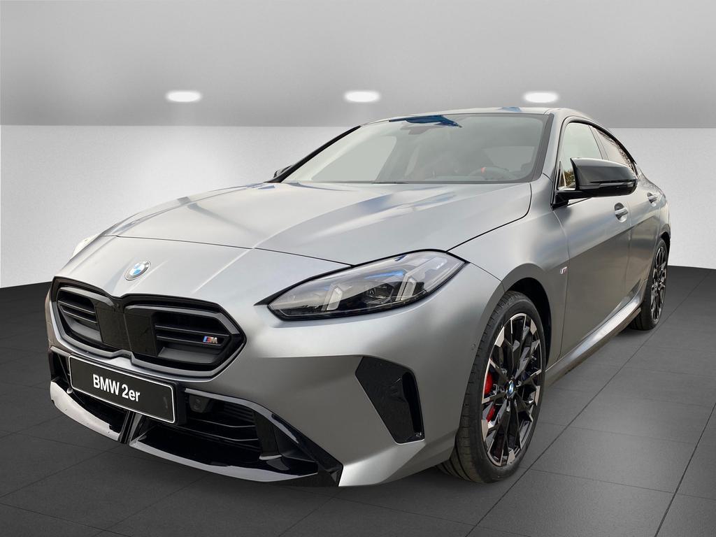BMW M235 2026 Benzine