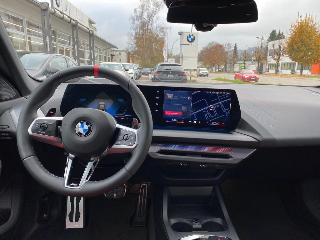 BMW M235