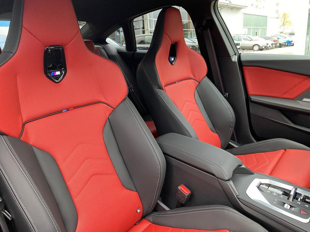 BMW M235