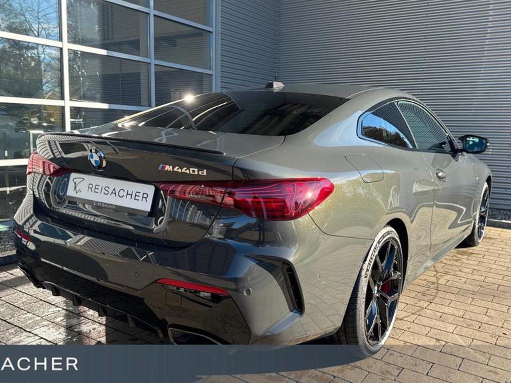 BMW M440