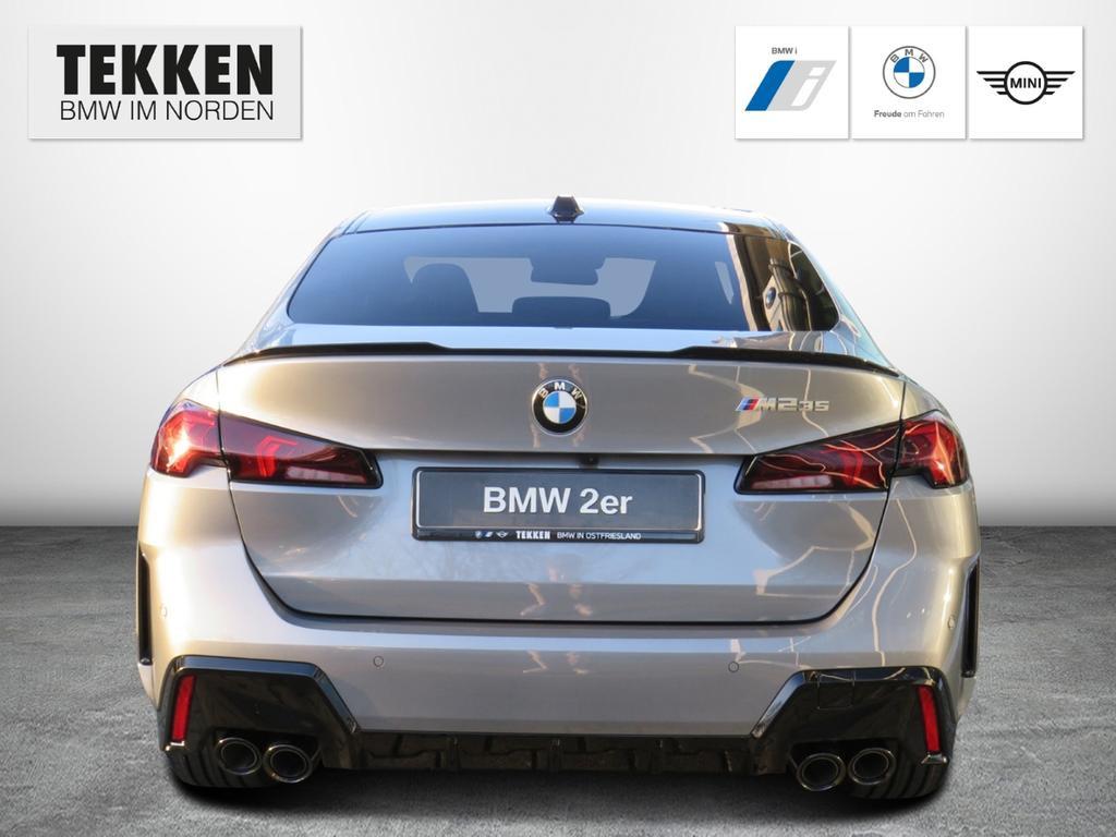 BMW M235