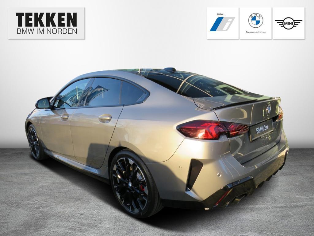 BMW M235