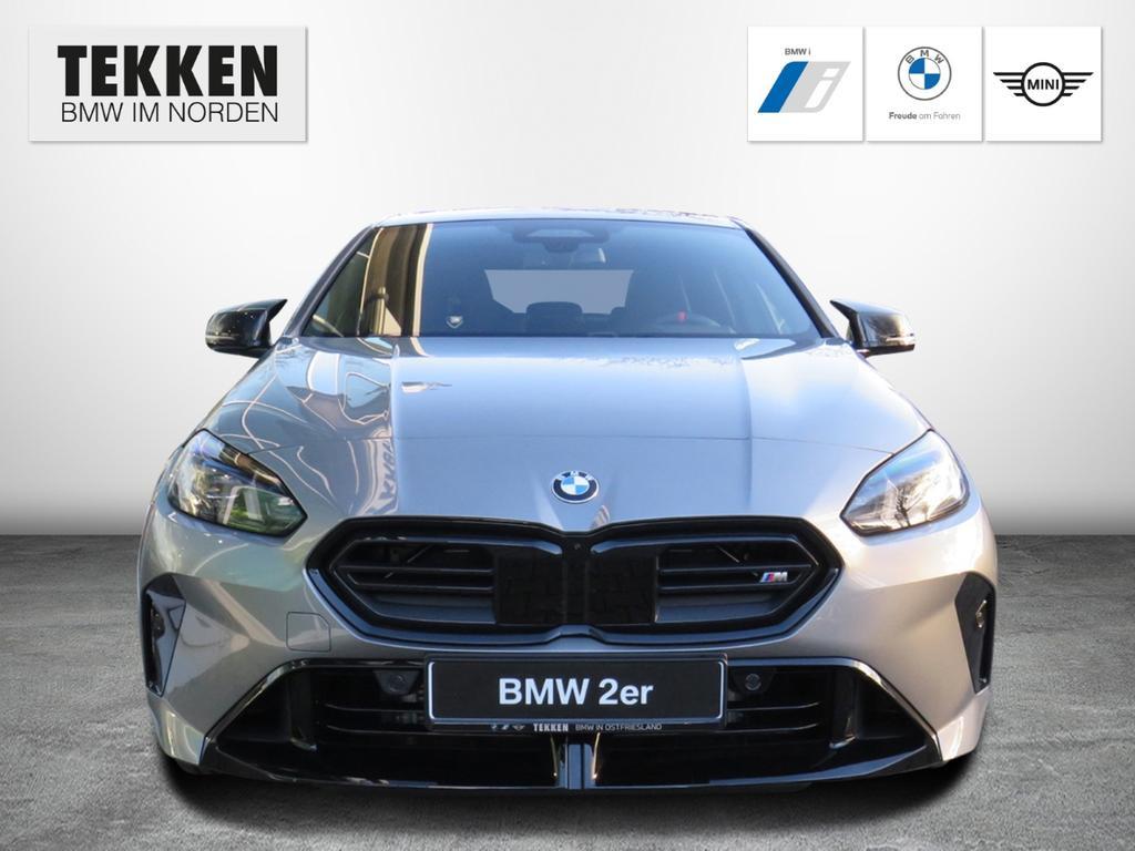 BMW M235