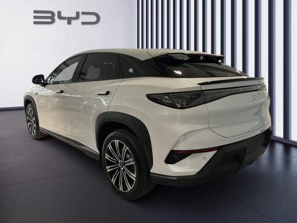 BYD Sealion 7
