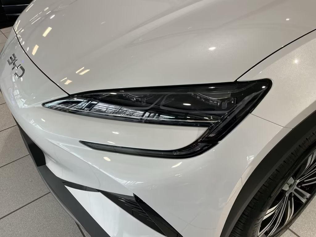 BYD Sealion 7