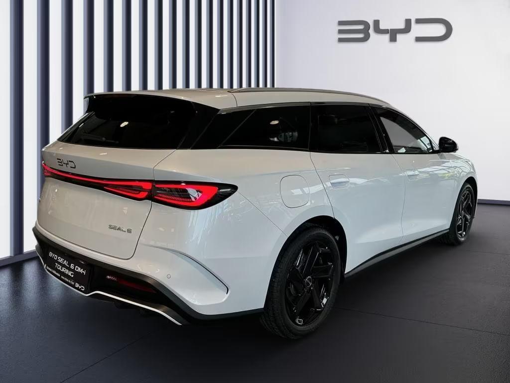 BYD Seal 6