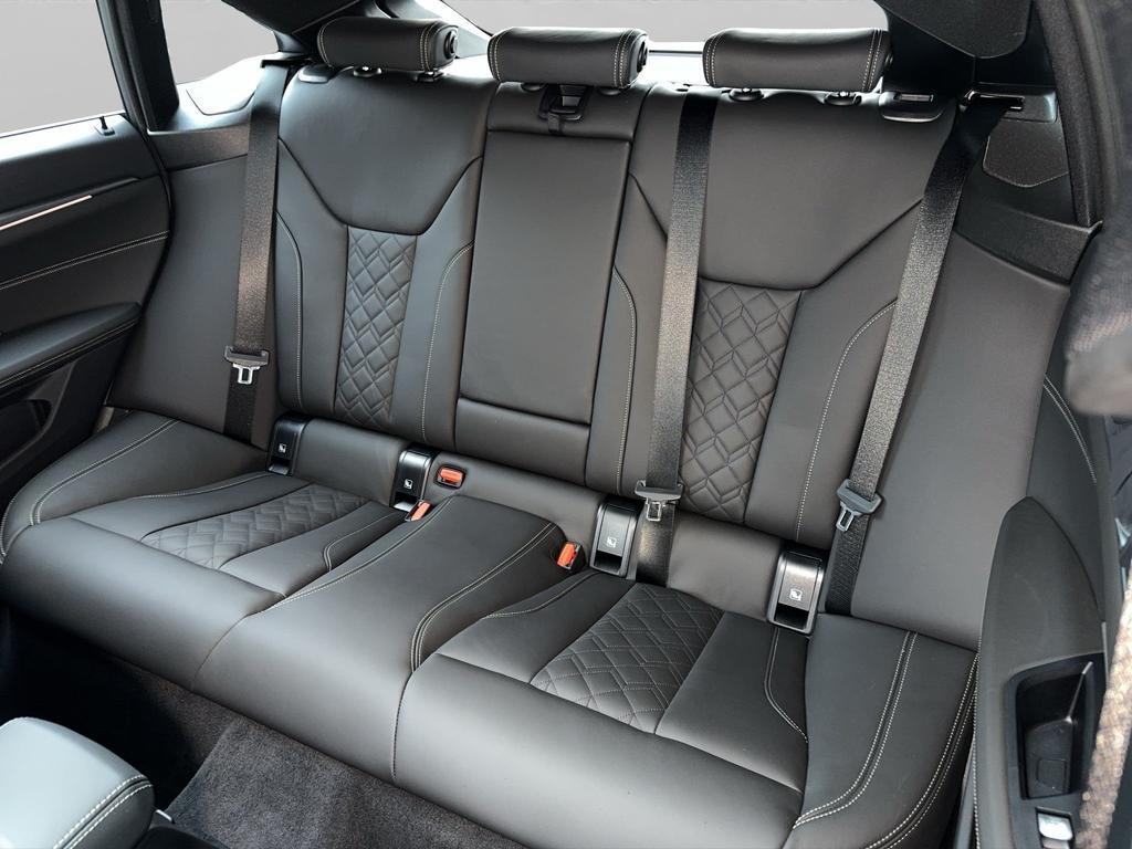 Alpina B4