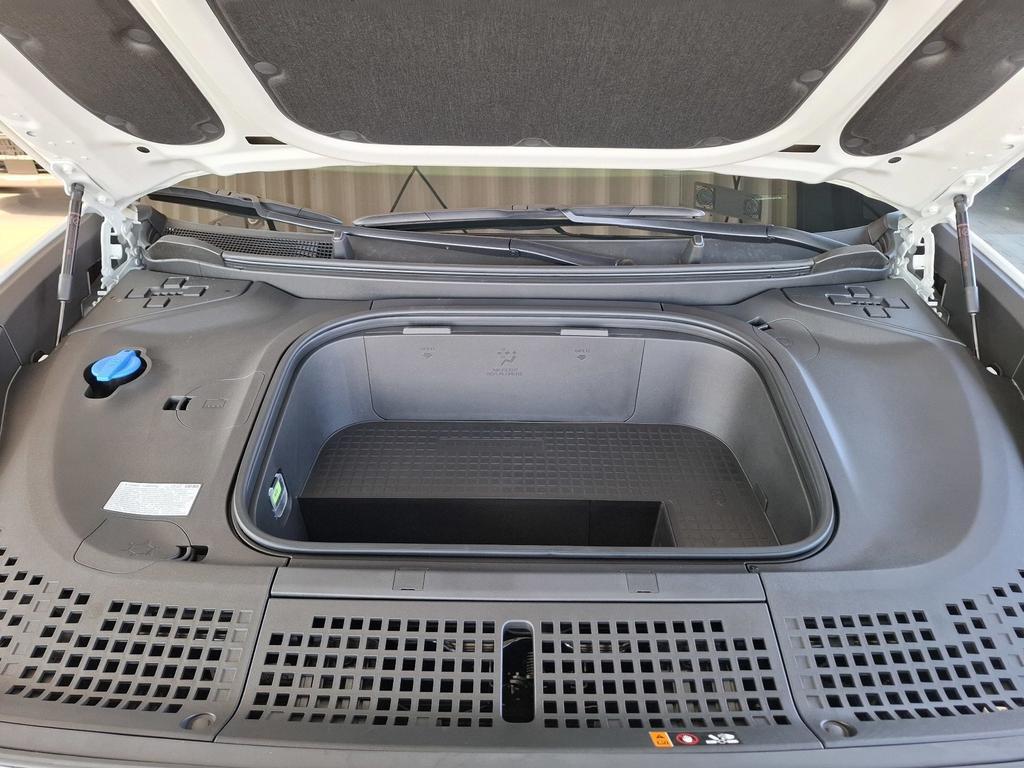 Hyundai IONIQ 9