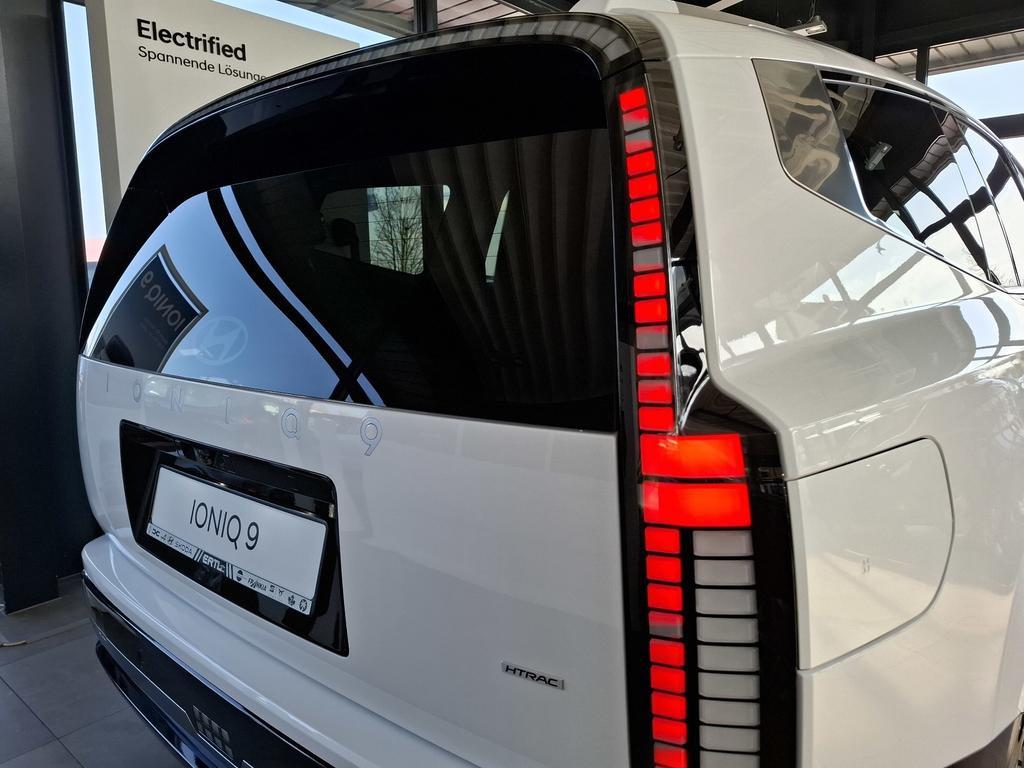 Hyundai IONIQ 9