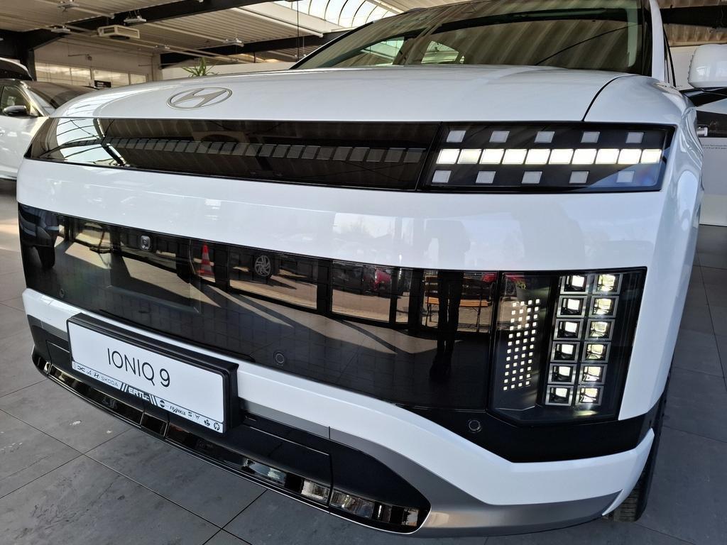 Hyundai IONIQ 9