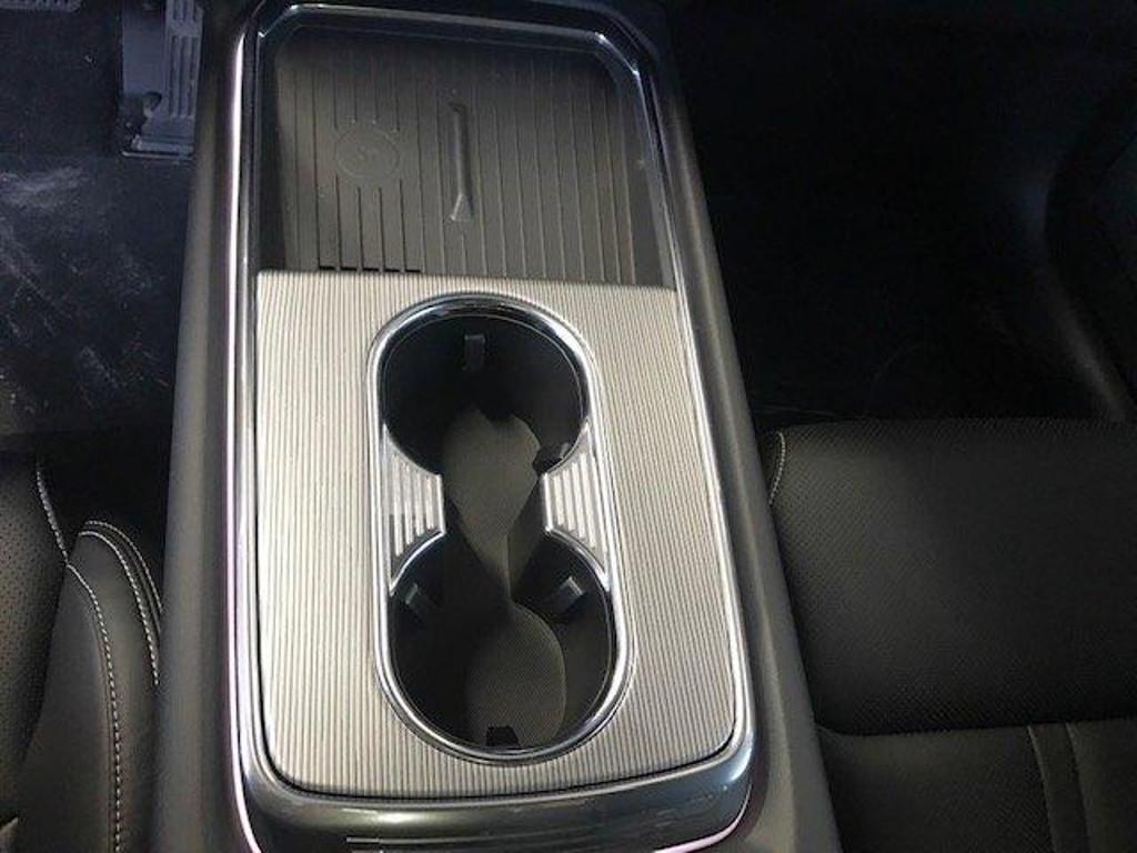 Mazda 6e