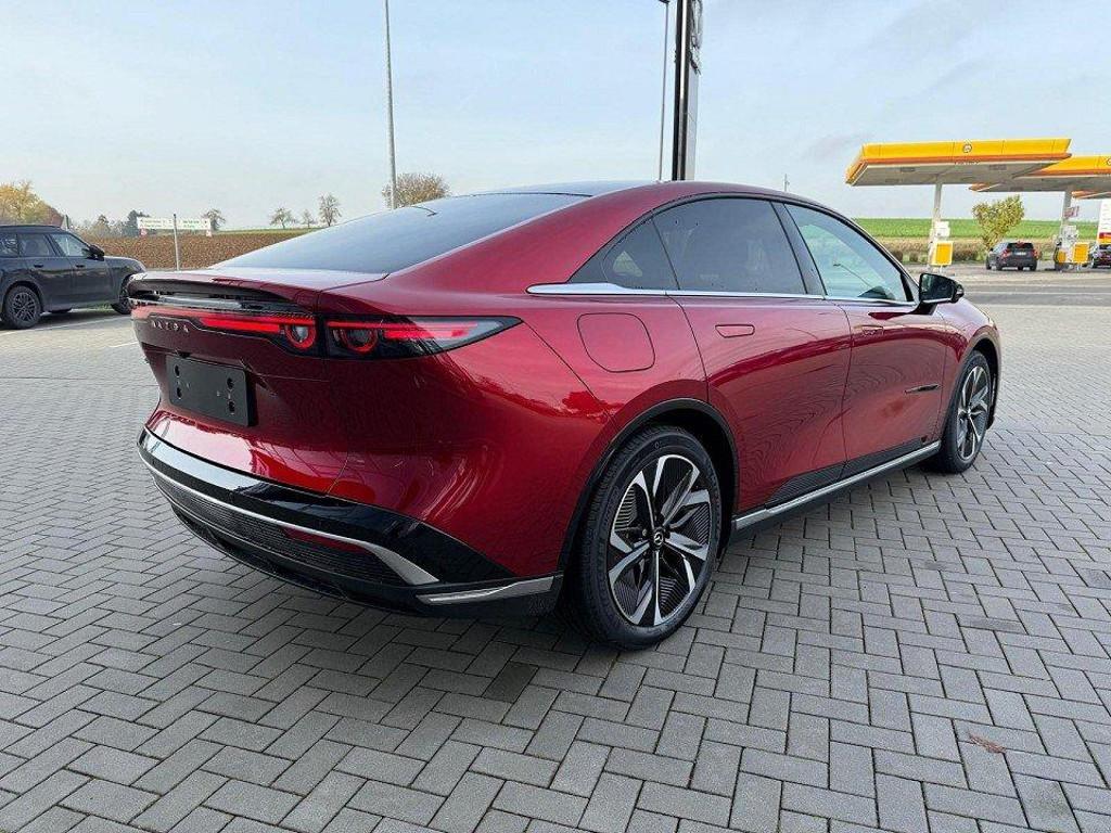 Mazda 6e