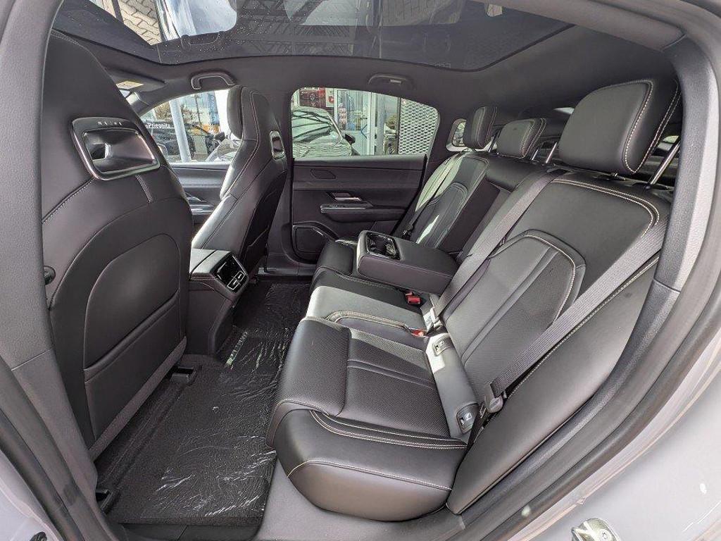 Mazda 6e