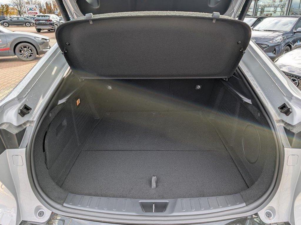 Mazda 6e
