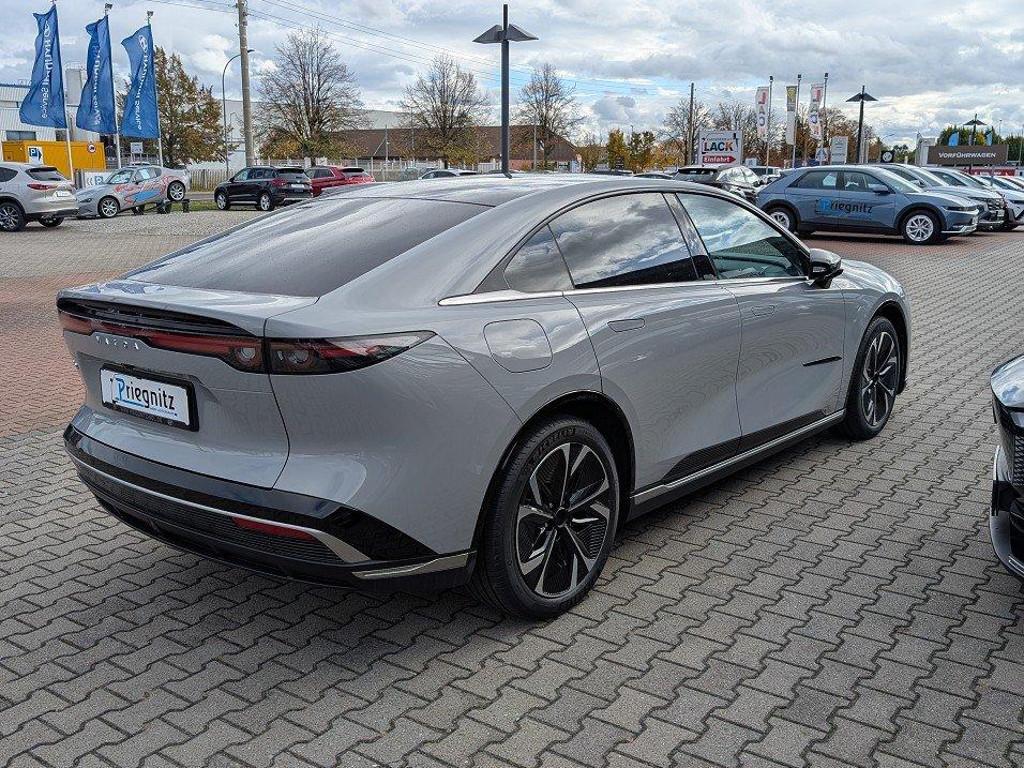 Mazda 6e