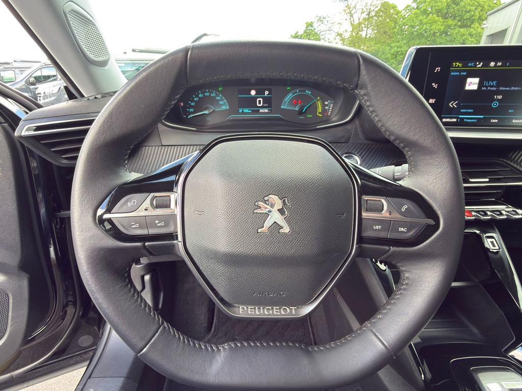 Peugeot e-2008