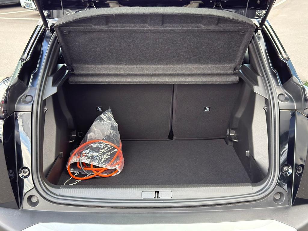 Peugeot e-2008