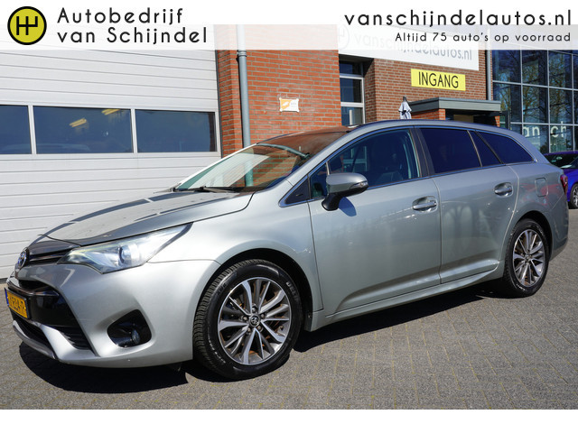 Toyota Avensis 2016 Benzine