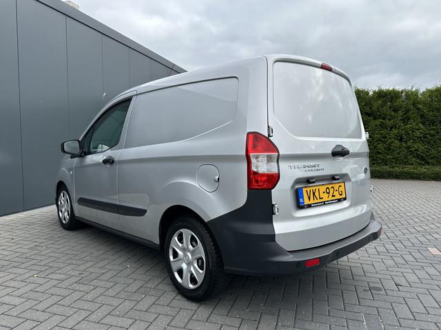 Ford Transit Courier
