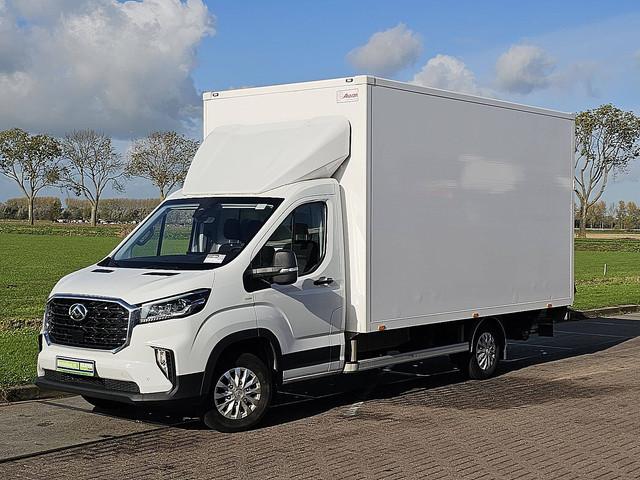 Maxus Deliver9