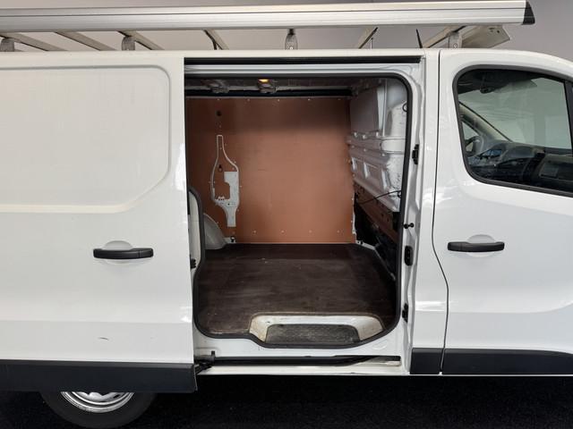 Nissan NV300