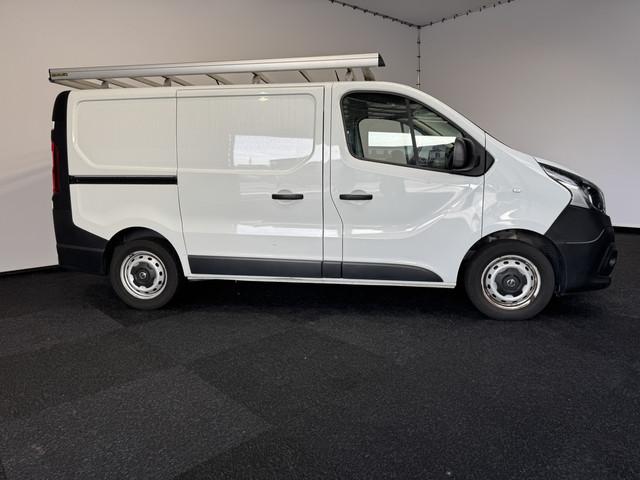 Nissan NV300