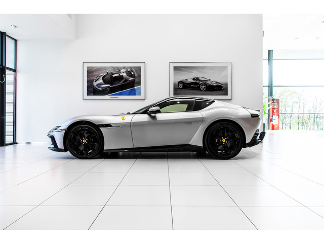 Ferrari 12Cilindri 2025 Benzine