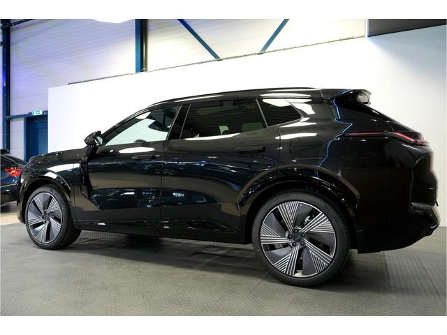 Lynk & Co 08