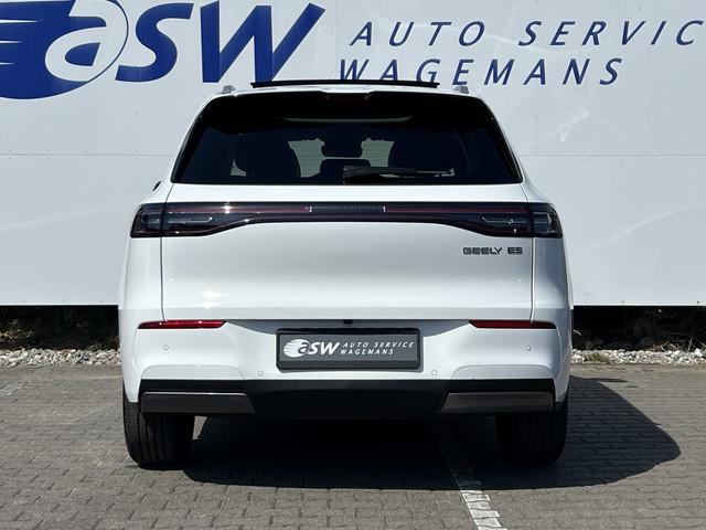 Geely E5