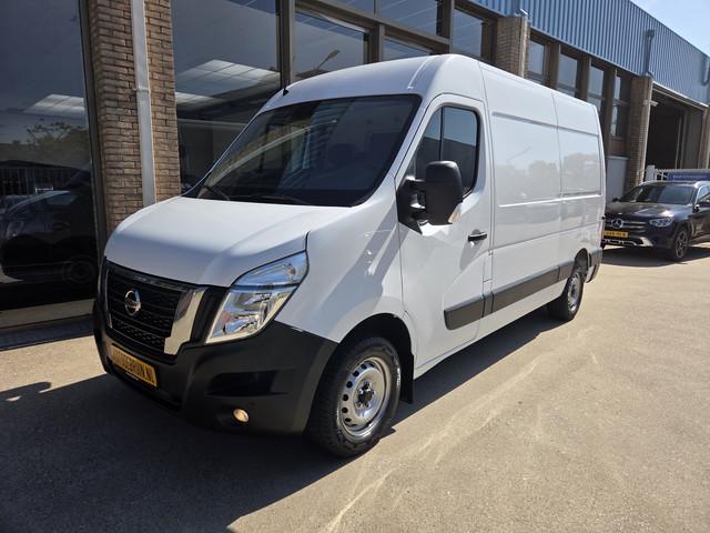 Nissan Interstar