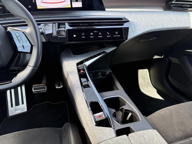 Peugeot E-3008