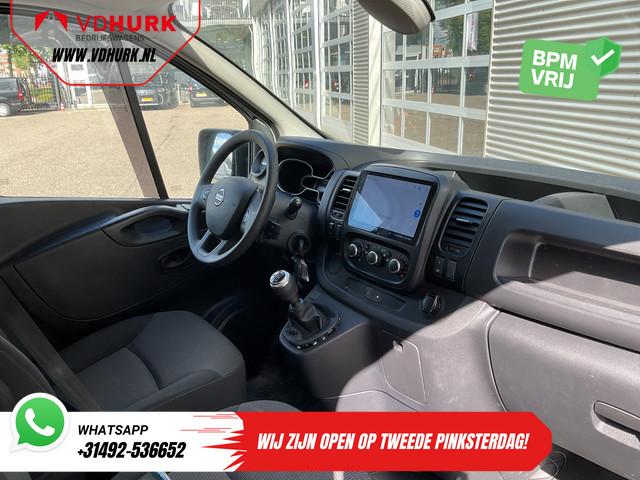 Nissan NV300