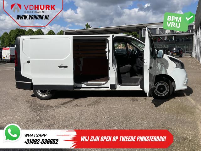 Nissan NV300