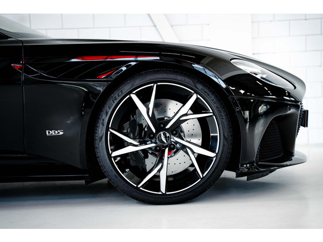 Aston Martin DBS