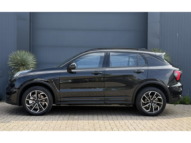Lynk & Co 01